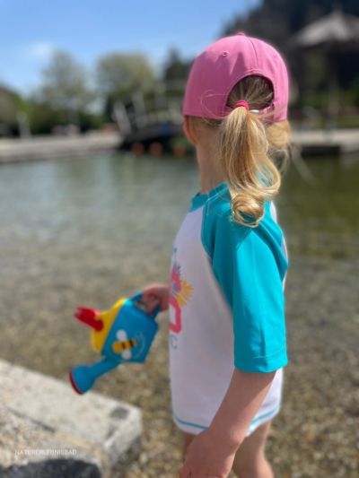 e17bf588-8686-4c8b-8f84-8323863921f8